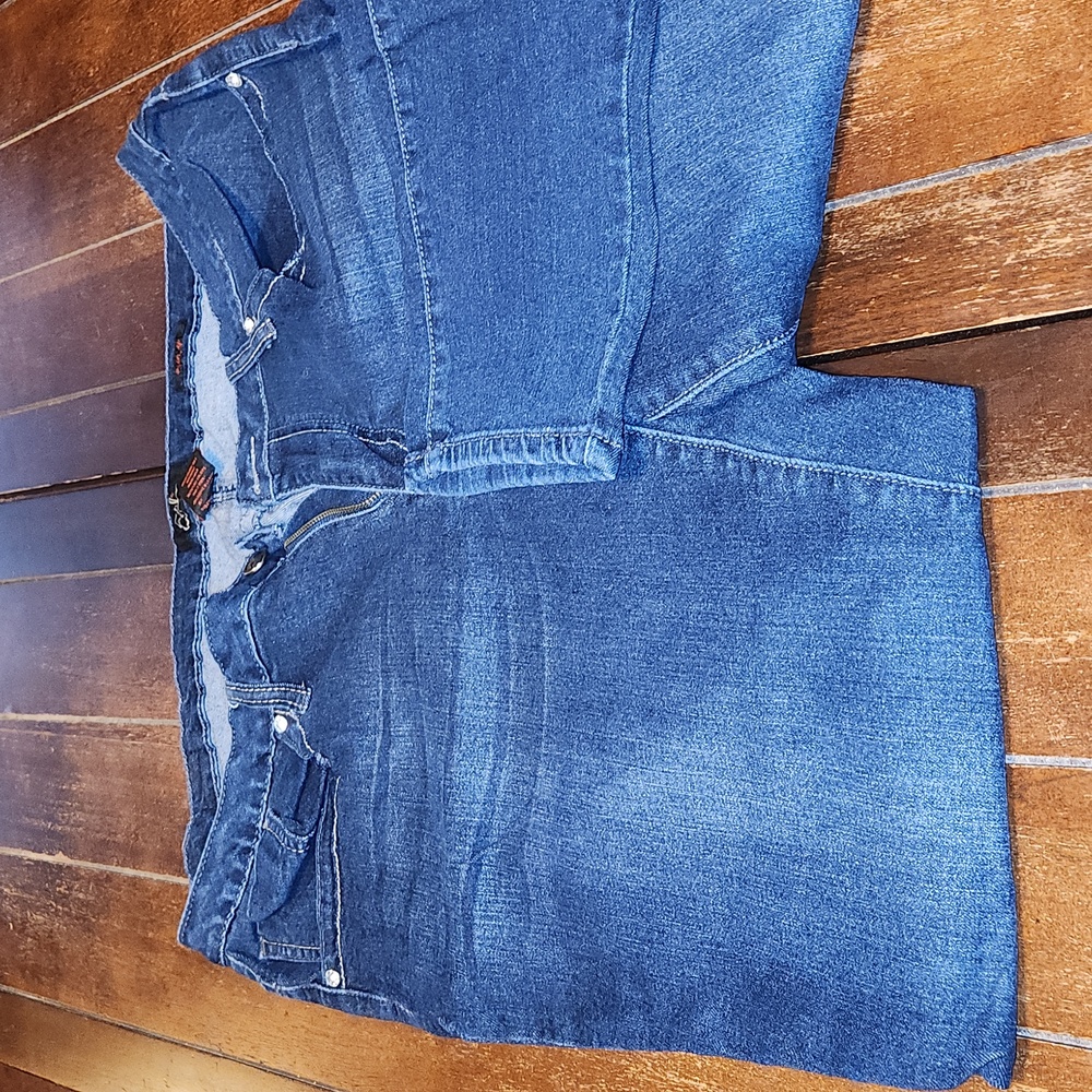 Earl Blue Jeans